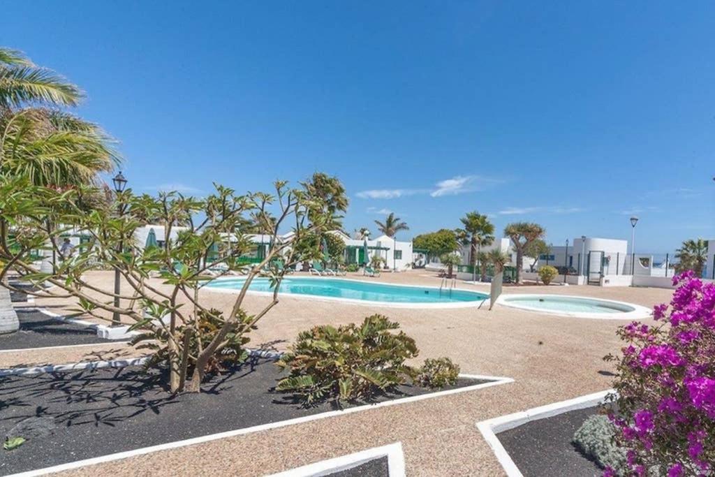 Bandama 14! 2 Bedroom Newly Renovated Bungalow, Los Pocillos, Puerto Del Carmen. Puerto del Carmen  Bagian luar foto